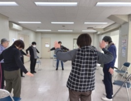 北九州市小倉南区・文化記念公園で「公園学校」開催！ 参加者全員の心と体が一緒に目覚めました！