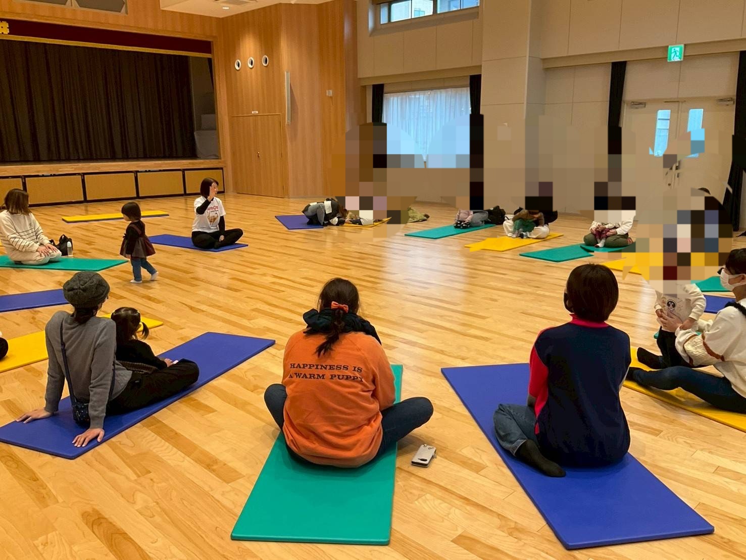 親子のぬくもりが広がった時間 〜岐阜市徹明公民館で生まれた、笑顔の親子ヨガハッピーブレインクラブ 〜