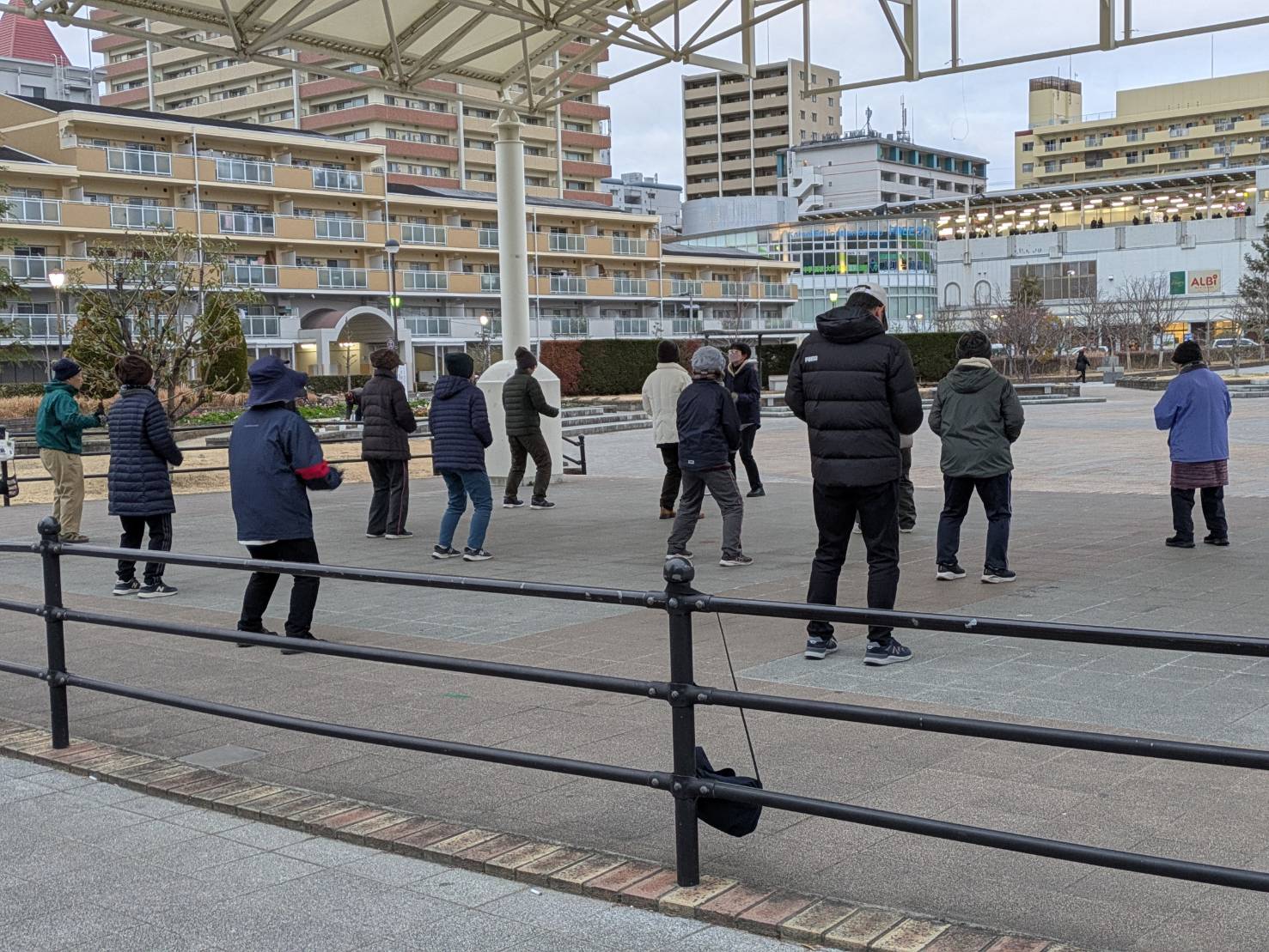 朝の公園に広がる、健康と笑顔の習慣 〜末広公園HBC(84回〜95回目) 心と体を育てる継続の力〜